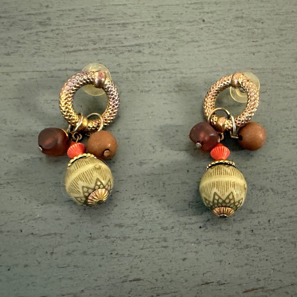 Boho Gold Tone Textured Hoop Dangle Earrings Patterned Bead Cluster Earthy Multi